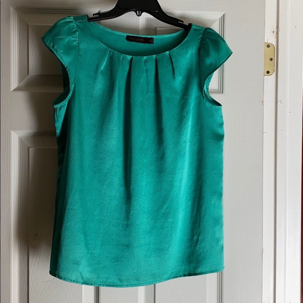 Limited Top